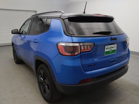 Used 2018 Jeep Compass Latitude w/ Popular Equipment Group AWD/4WD image 5