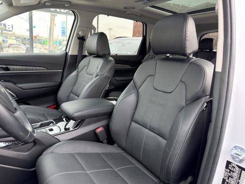 Used 2023 Kia Telluride SX image 17