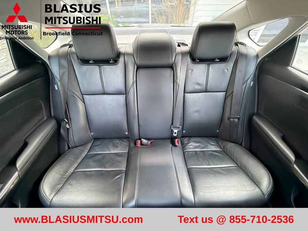Used 2013 Toyota Avalon XLE FWD image 42