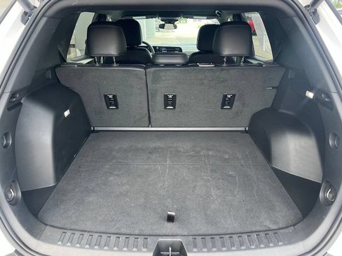 Used 2026 Chevrolet Equinox LT w/ Convenience Package II FWD image 19