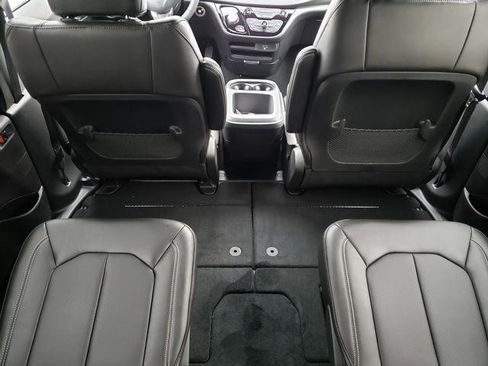 New 2026 Chrysler Voyager LX image 14