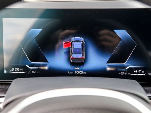 New 2026 BMW X5 xDrive50e w/ M Sport Package image 13