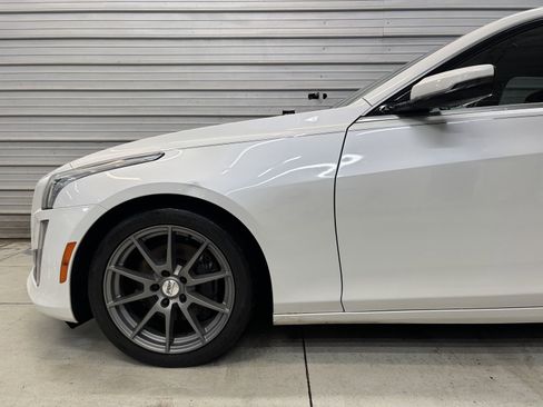 Used 2018 Cadillac CTS Luxury image 4