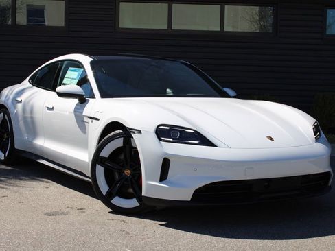 Used 2025 Porsche Taycan 4S AWD/4WD image 9