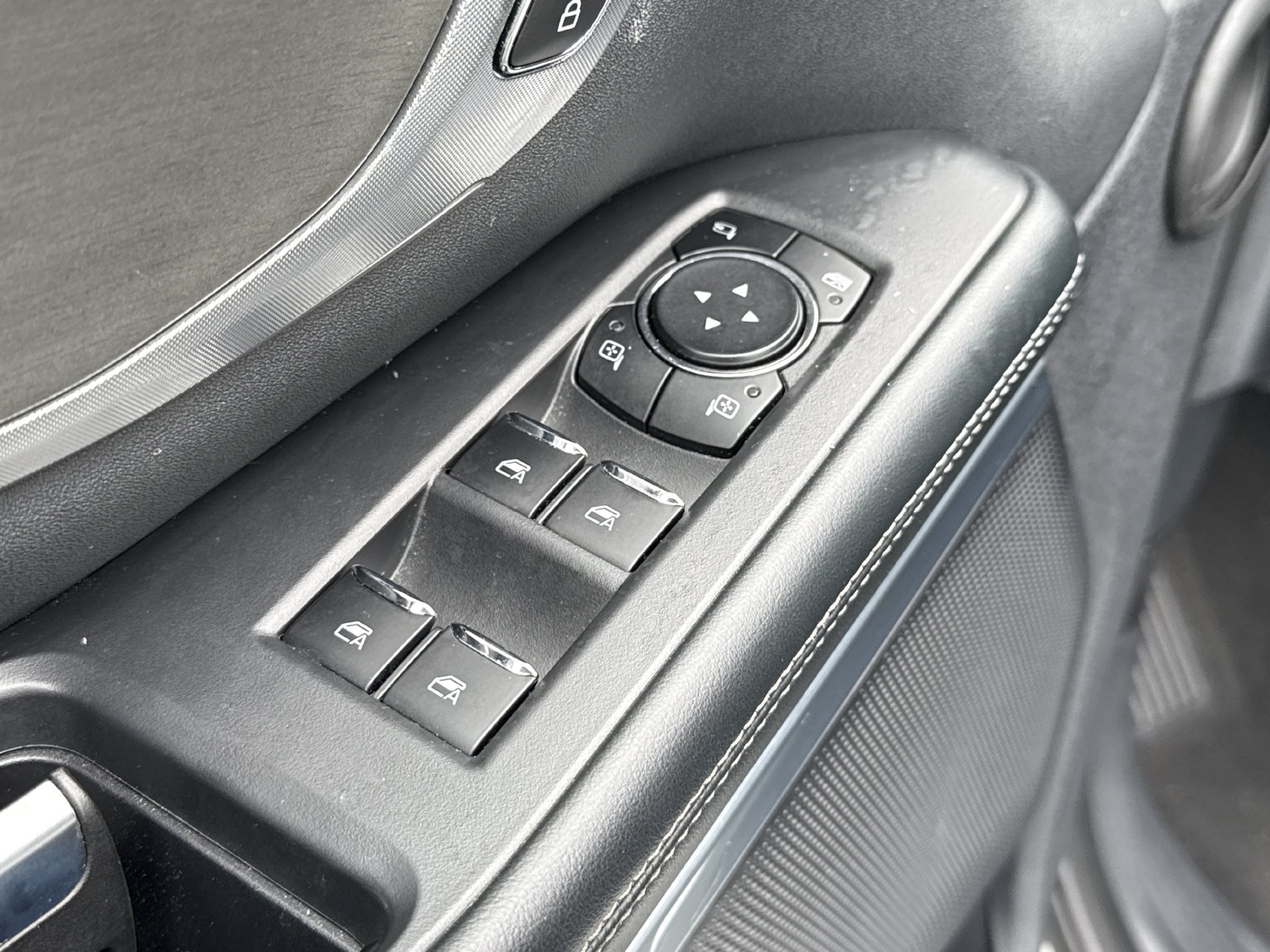 Used 2025 Ford Expedition Max Platinum AWD/4WD image 16