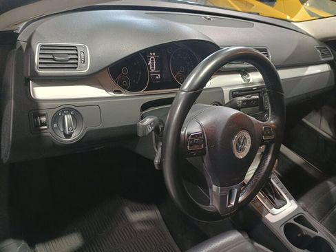 Used 2014 Volkswagen CC Sport FWD image 18