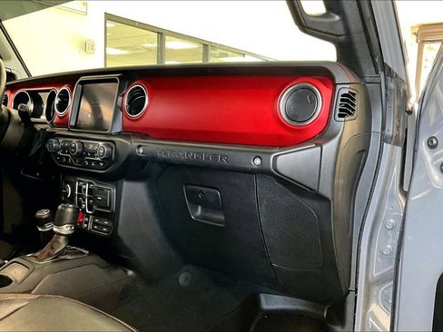 Used 2022 Jeep Wrangler Unlimited Rubicon w/ LED Lighting Group AWD/4WD image 22