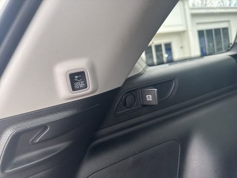 Used 2022 Jeep Grand Cherokee Limited 4xe w/ MOPAR Finishing Package image 8