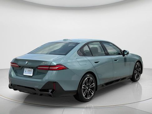 New 2027 BMW 530i w/ M Sport Package RWD image 4