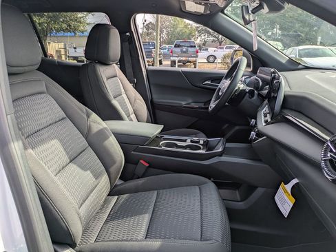 New 2026 Chevrolet Equinox LT image 31