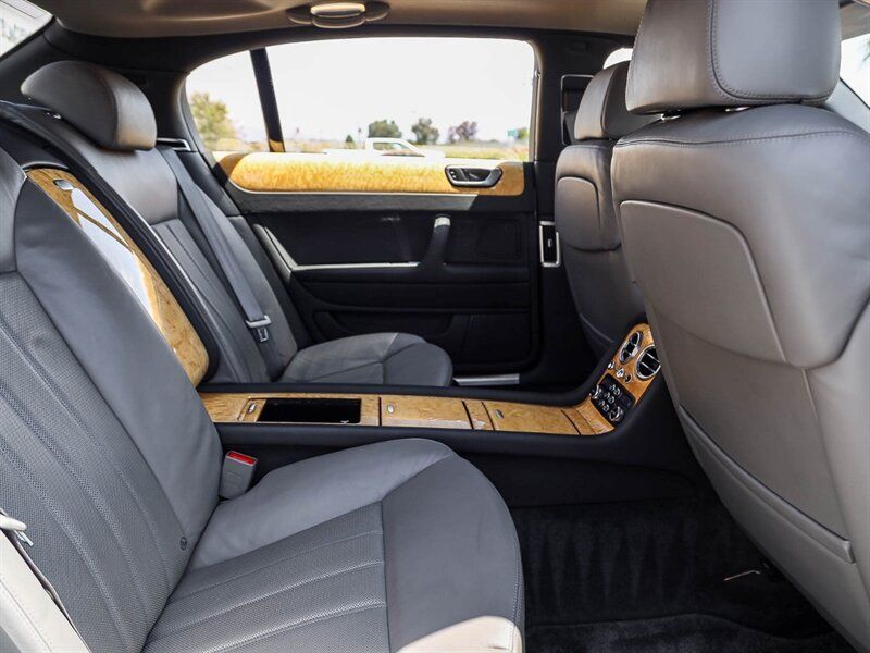 Used 2006 Bentley Flying Spur Flying Spur AWD/4WD image 20