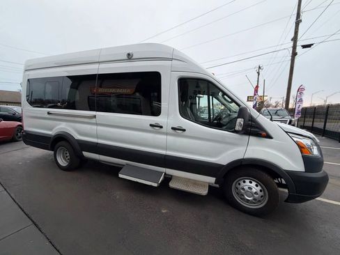 Used 2019 Ford Transit 350 XL image 13