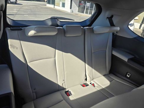 Used 2024 Toyota Grand Highlander XLE image 16