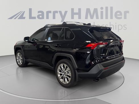 Used 2025 Toyota RAV4 XLE Premium w/ Weather Package AWD/4WD image 3
