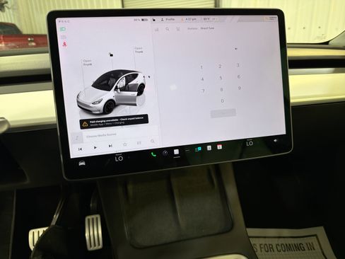Used 2022 Tesla Model Y Performance AWD/4WD image 17