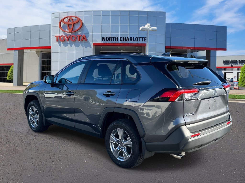 Used 2025 Toyota RAV4 XLE w/ Convenience Package AWD/4WD image 6