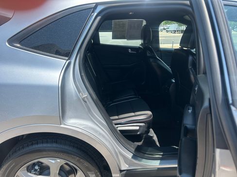 Used 2024 Ford Escape ST-Line AWD/4WD image 30