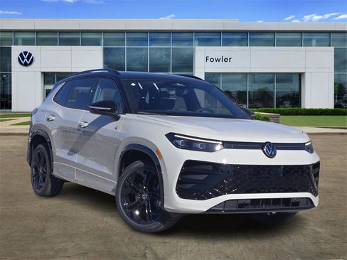 New 2026 Volkswagen Tiguan SE R-Line image 1