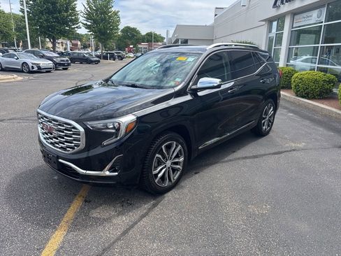 Used 2018 GMC Terrain Denali w/ Advanced Safety Package FWD image 3
