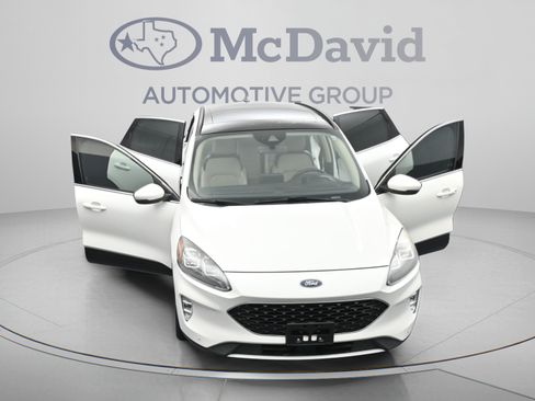 Used 2020 Ford Escape Titanium w/ Titanium Premium Package 2.0 FWD image 42
