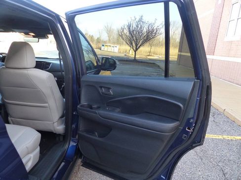 Used 2023 Honda Passport EX-L image 41