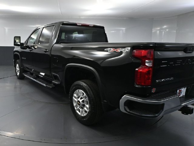 Used 2025 Chevrolet Silverado 2500 LT w/ Convenience Package AWD/4WD image 6