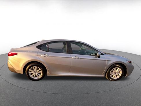 Used 2025 Toyota Camry LE image 16