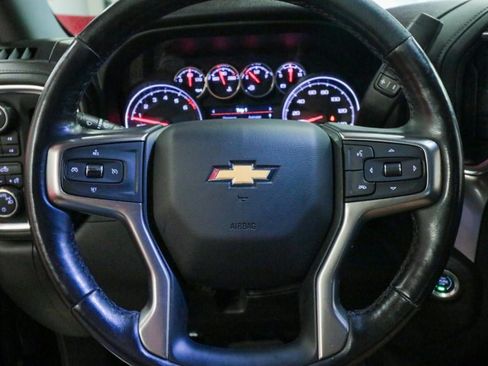 Used 2022 Chevrolet Silverado 1500 LT AWD/4WD image 19