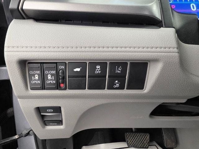 Used 2018 Honda Odyssey EX-L image 14