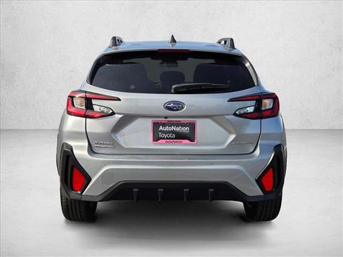 Used 2024 Subaru Crosstrek 2.0i Premium image 7