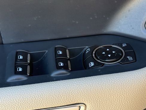 Used 2024 Ford Expedition Max Limited image 26