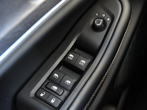 Used 2023 Jeep Grand Cherokee 4WD 4xe image 39