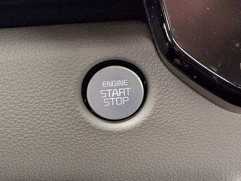 New 2026 Kia Carnival EX image 20