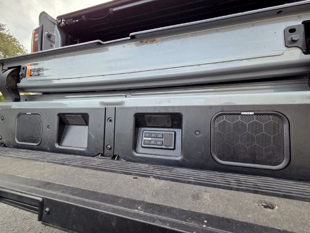 Used 2024 GMC Sierra 2500 AT4X AWD/4WD image 15