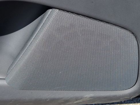 Used 2017 Tesla Model X 75D image 24