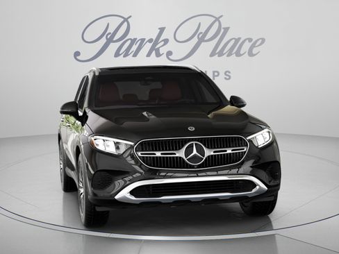 Used 2026 Mercedes-Benz GLC 300 image 35