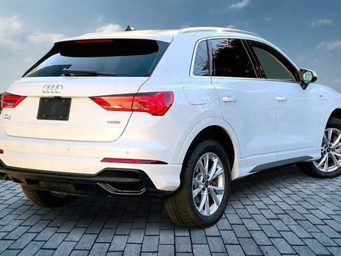 Certified 2024 Audi Q3 2.0T Premium w/ Convenience Package AWD/4WD image 12