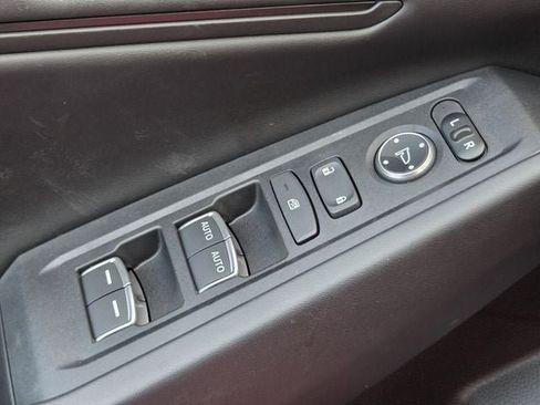 Used 2025 Honda Accord EX-L image 37