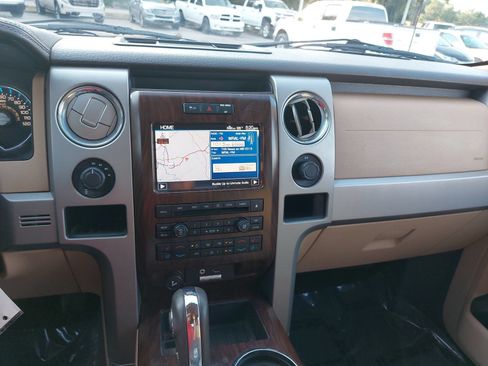 Used 2012 Ford F150 Lariat w/ Lariat Chrome Pkg AWD/4WD image 19