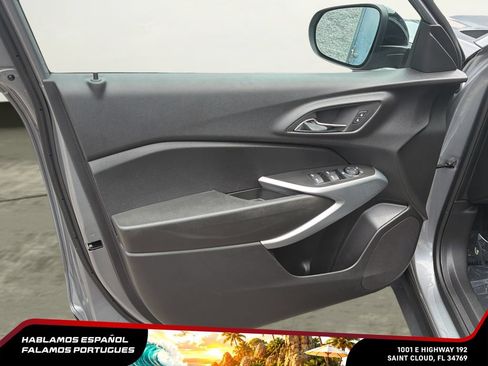 Used 2024 Chevrolet Trax RS w/ Driver Confidence Package FWD image 12