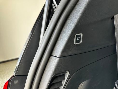 New 2025 Chrysler Pacifica Select image 10