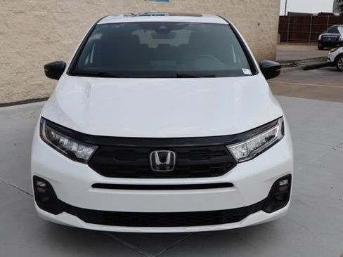 Used 2025 Honda Odyssey Sport-L image 4