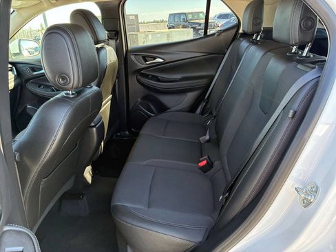Used 2025 Buick Encore GX Preferred AWD/4WD image 24