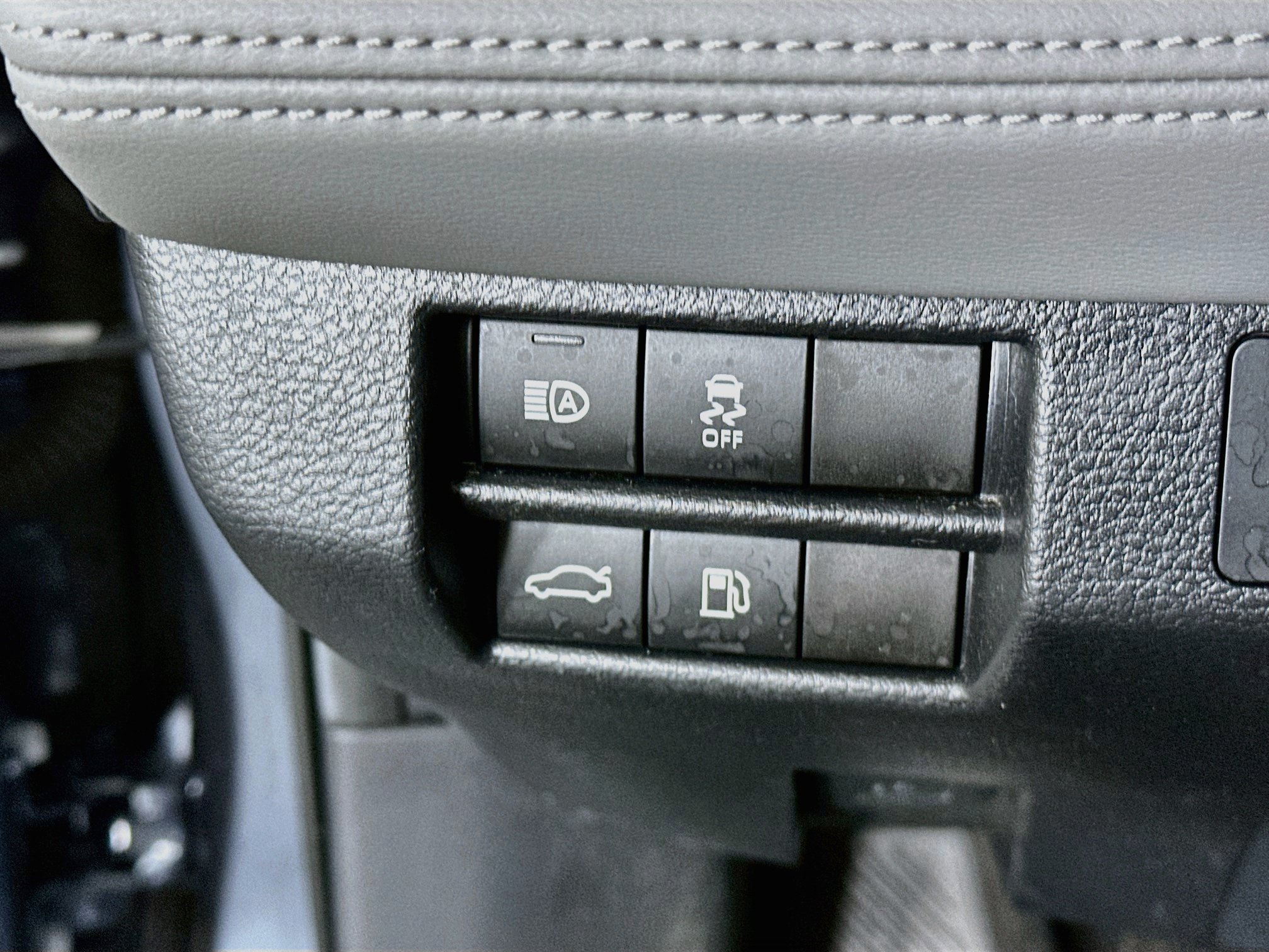 Used 2019 Toyota Avalon XSE w/ Preferred Accessory Package FWD image 17