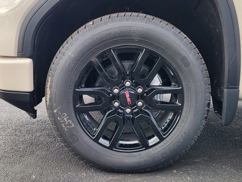 New 2026 GMC Sierra 1500 Pro w/ Graphite Edition AWD/4WD image 7