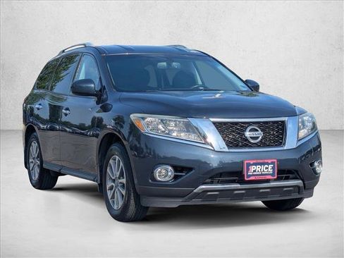 Used 2015 Nissan Pathfinder SV w/ Cargo Package AWD/4WD image 3