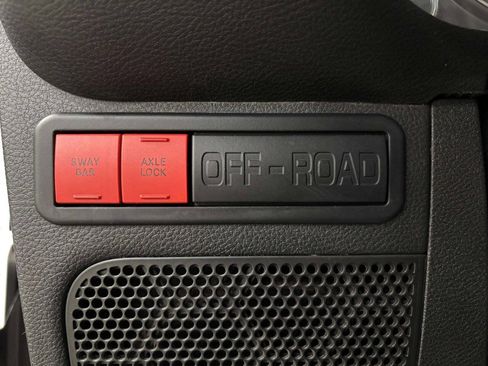 Used 2016 Jeep Wrangler Unlimited Rubicon image 40