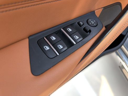 Used 2023 BMW 540i w/ Premium Package RWD image 26
