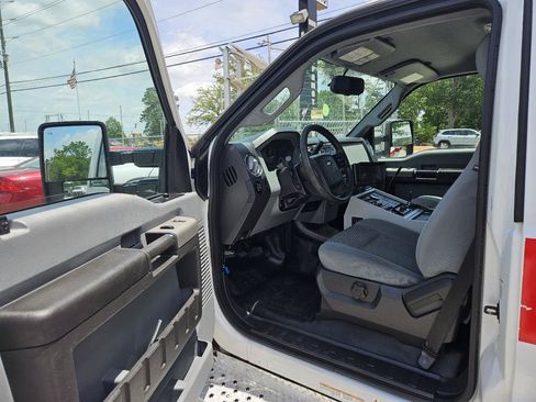Used 2015 Ford F450 XLT AWD/4WD image 40