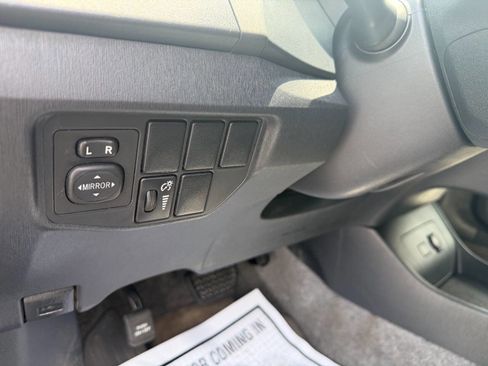 Used 2010 Toyota Prius FWD image 19